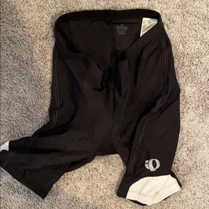 Men’s Pearl Izumi bike shorts - never worn!